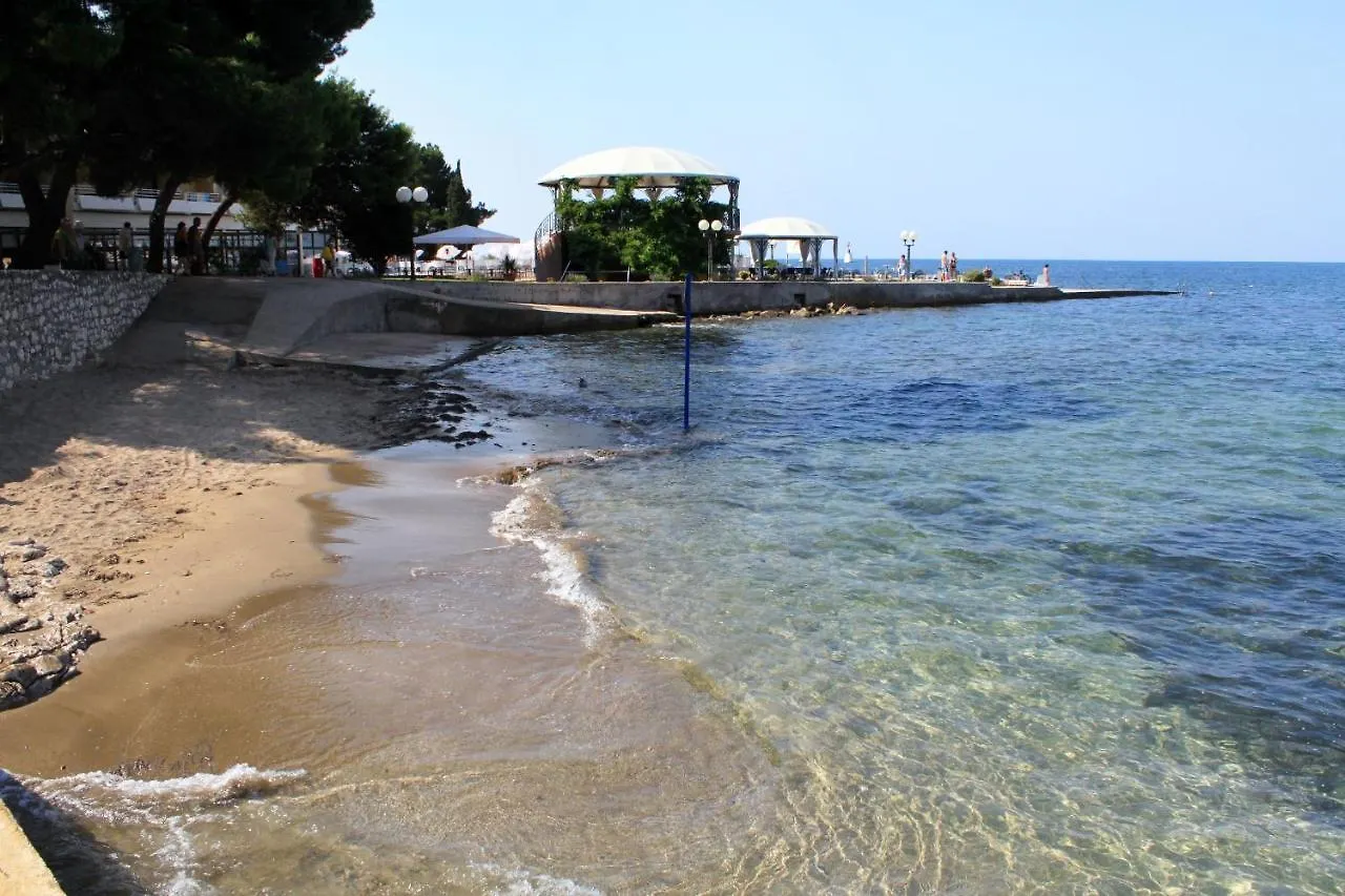 Apartments With A Parking Space Umag - 6999