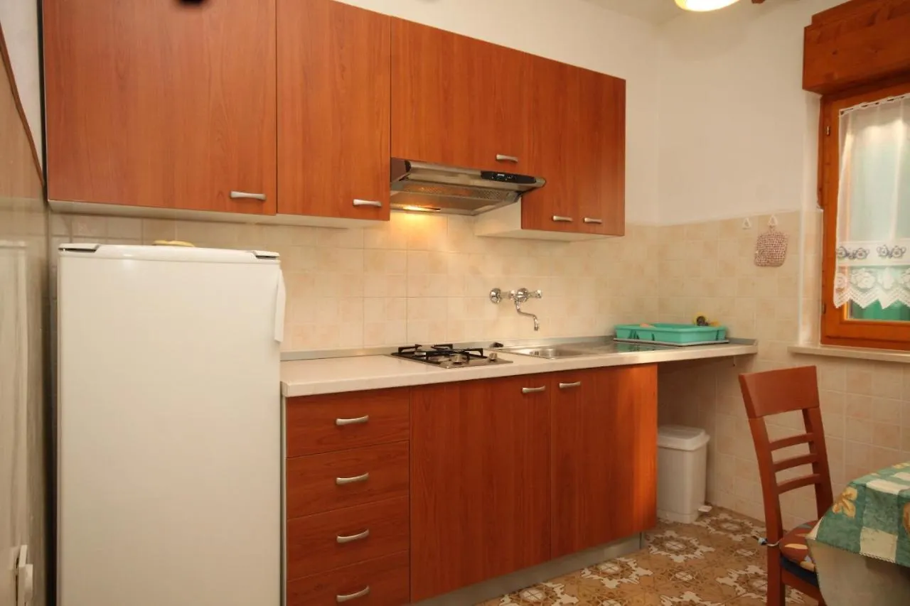 Apartments With A Parking Space Umag - 6999
